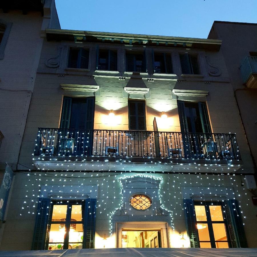 Hotel Hostal Chic Sant Feliu de Guíxols Esterno foto